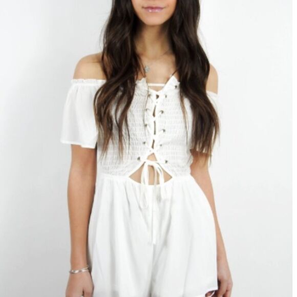 Malibu Getaway Romper - Picture 6 of 8